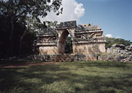 Arch at Labna Ruins - labna mayan ruins,labna mayan temple,mayan temple pictures,mayan ruins photos